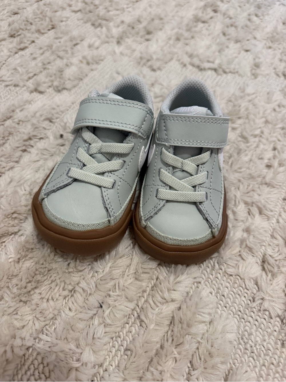 Mint green Nike shoe - size 3C